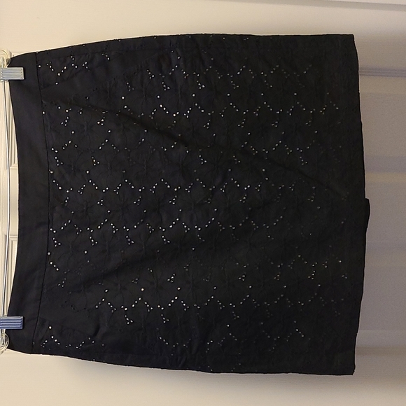 LOFT Dresses & Skirts - Loft patterned Skirt. SK1